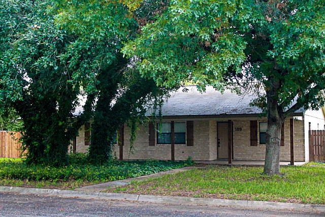 1st image of 109 Larkspur Dr