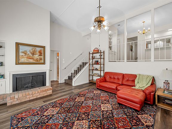 5th image of 2905 Lake Shore Dr APT 203