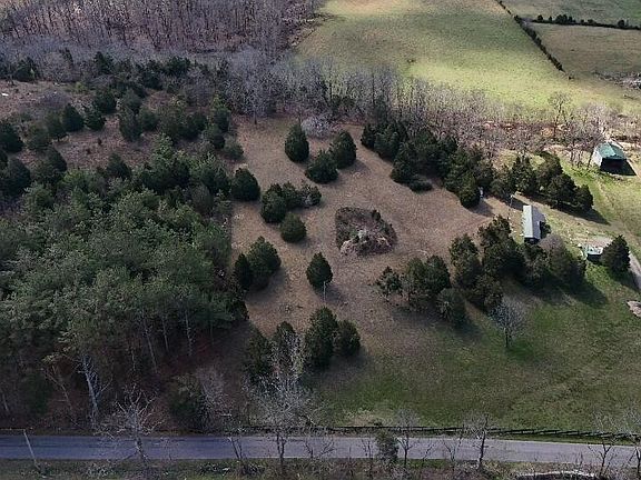 3rd image of 1334 Herschal Lyles Rd
