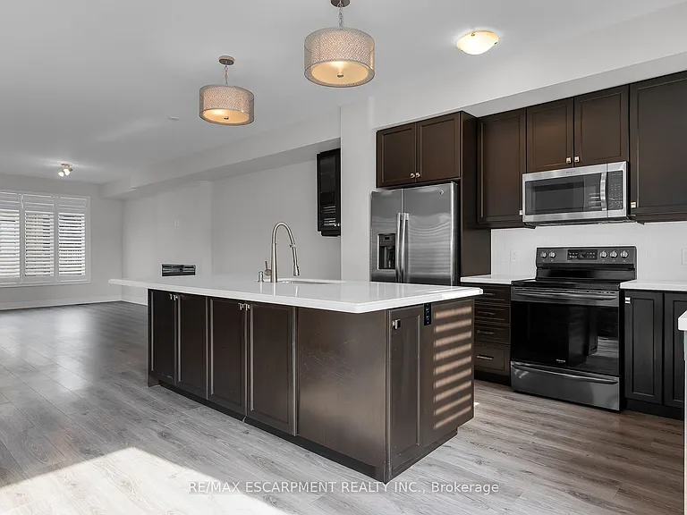 2 Waterview Ln — Photo 3