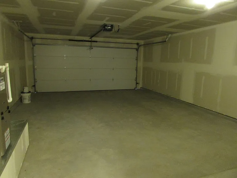 2456 Hannah Ln — Photo 23