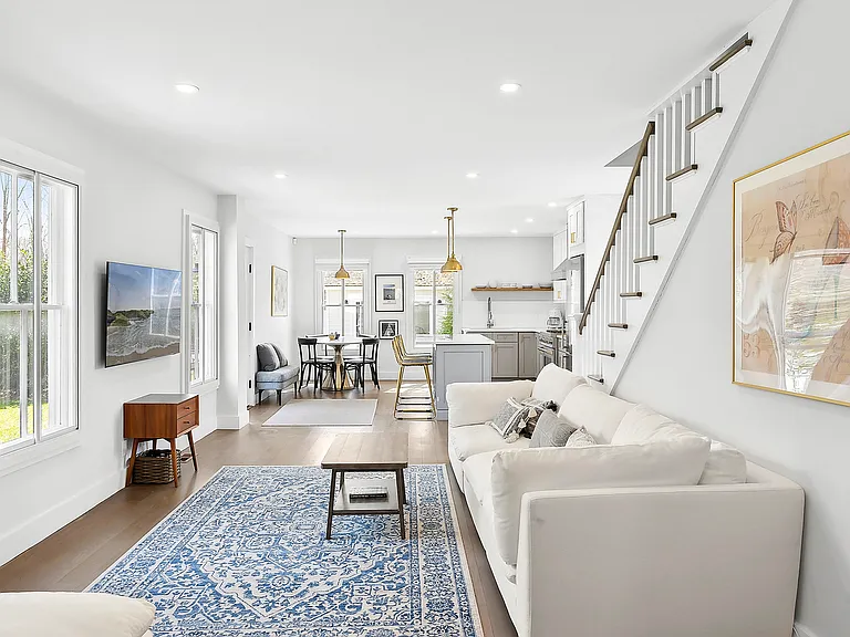 128 Jermain Ave — Photo 3