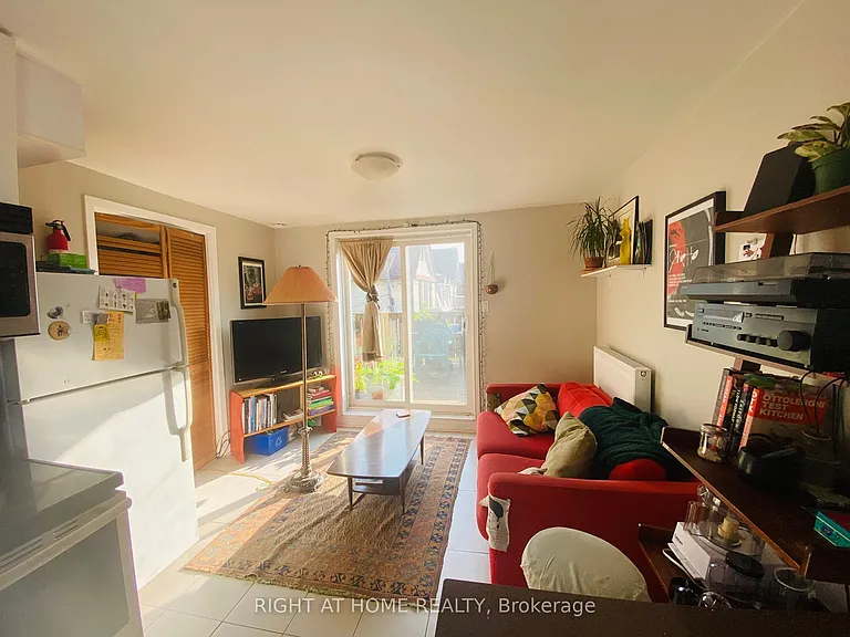 332 Salem Ave #A — Photo 6