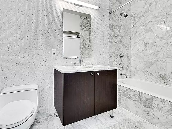 5th image of 4630 Center Blvd #12