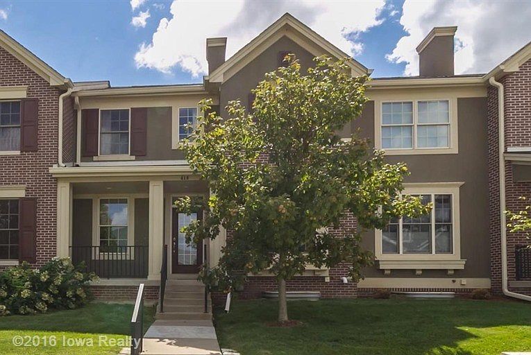 1st image of 418 S Crescent Way