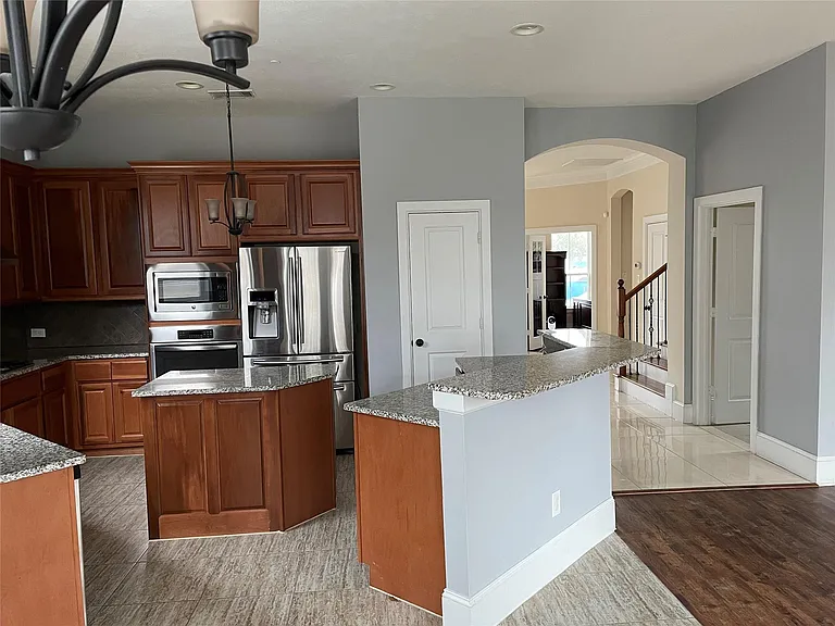 5105 Maple St — Photo 15