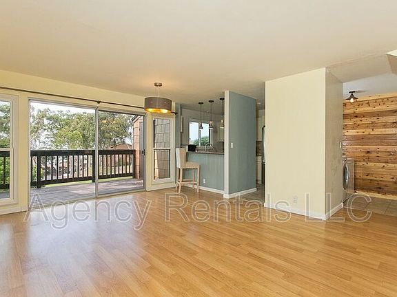 3rd image of 92-1331 Panana St APT 52