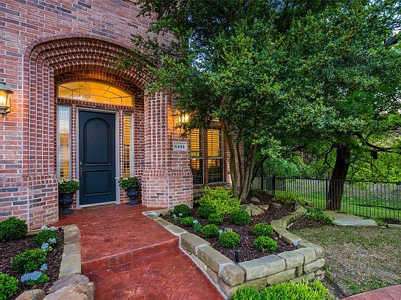3rd image of 6444 Bermuda Dunes Dr