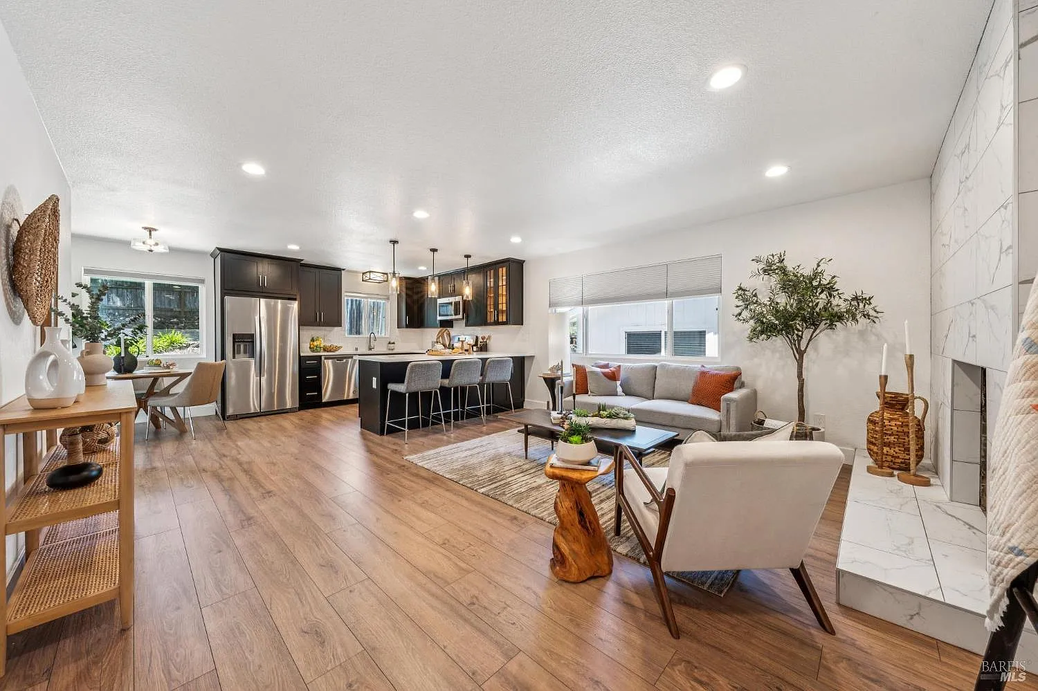 17584 Middlefield Road - Photo 4