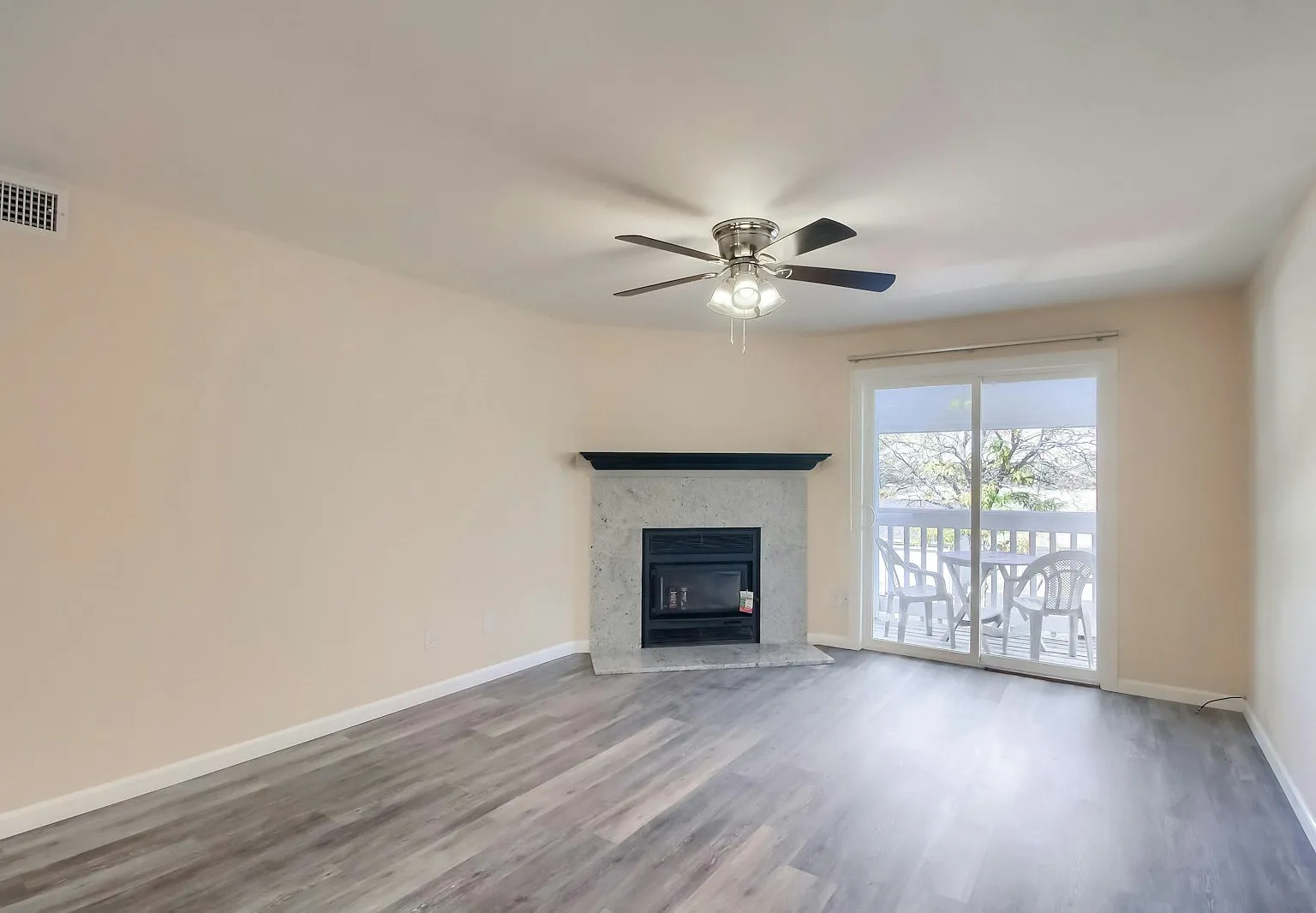 13506 East Jewell Avenue, Unit 202 — Photo 1
