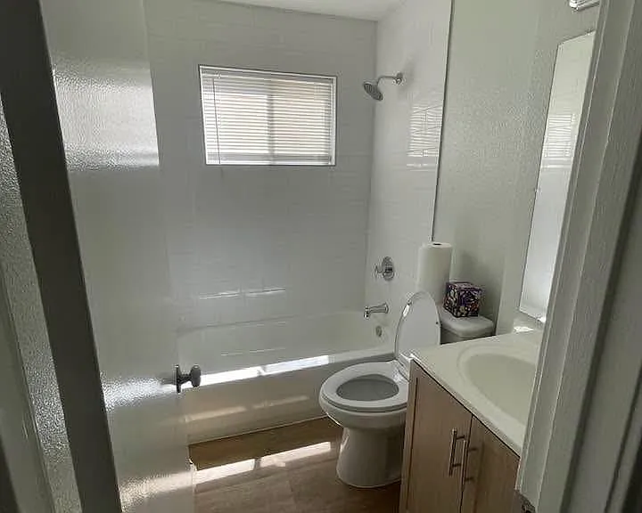 11002 Segrest Dr — Photo 3
