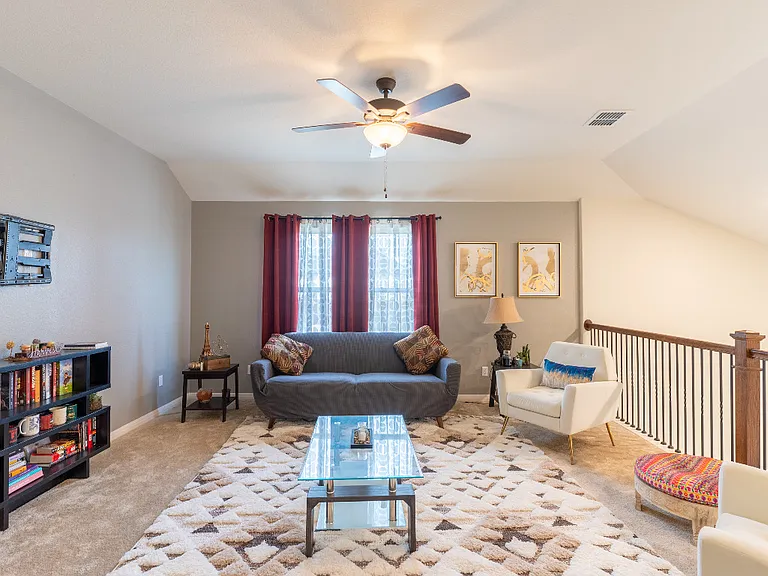 391 Purple Heart Dr — Photo 12
