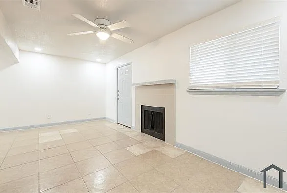 4620 San Jacinto St — Photo 36