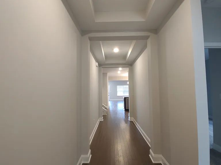 1137 Crisp Spring Dr — Photo 3