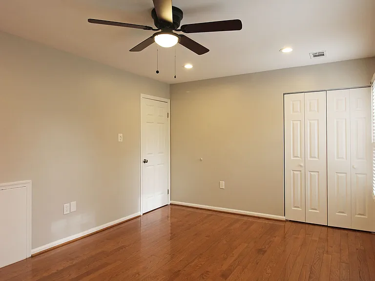 4427 Holly Ave — Photo 25