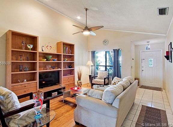 4th image of 9278 NW 13th Pl