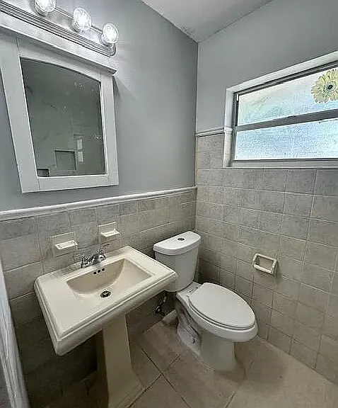 454 NW 13th Dr — Photo 11