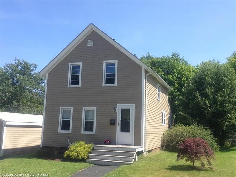 2nd image of 2 Maple St