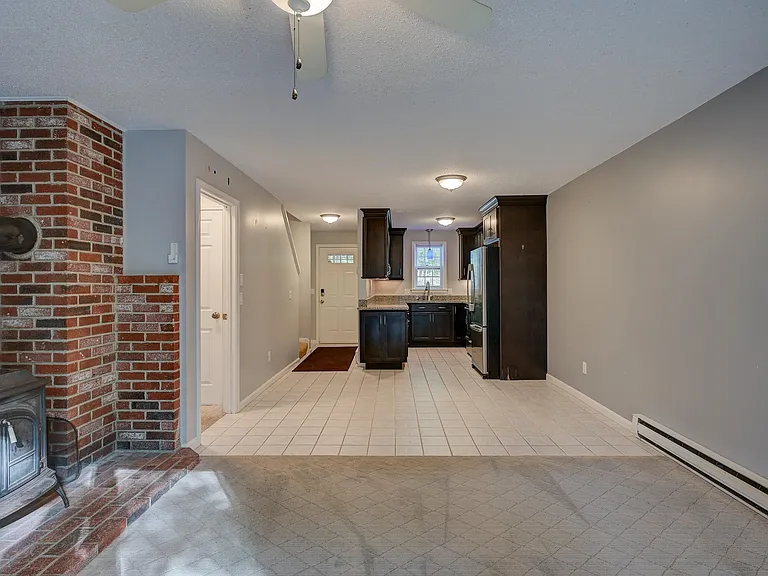 59 Haynesville Ave #7 — Photo 10