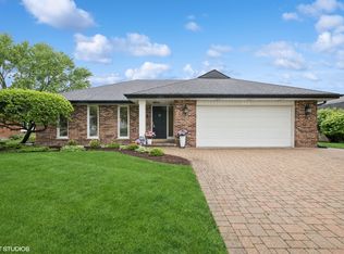 1115 S Vail Ave, Arlington Heights, IL 60005