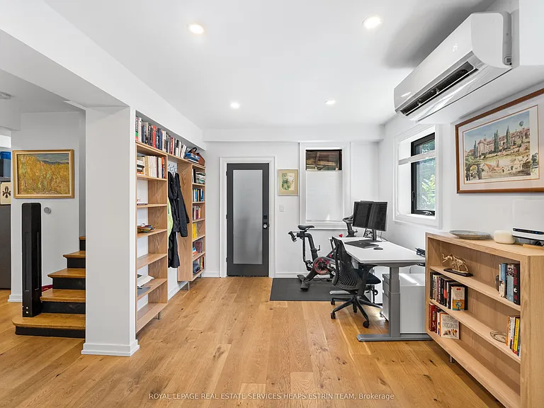 115 Robinson St — Photo 13