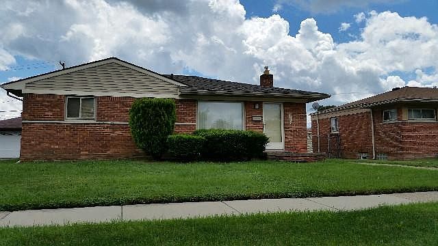 1st image of 29755 Matthew St