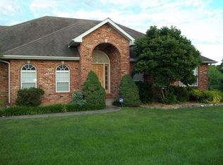 812 Charlotte Ave, Columbia, IL 62236