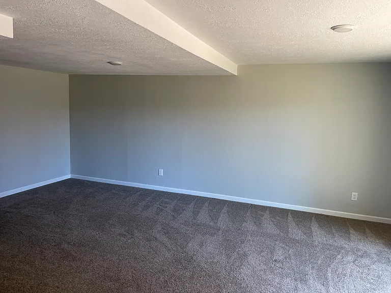 759 NE 4th Pl — Photo 25