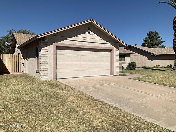 3rd image of 2038 E Delta Ave
