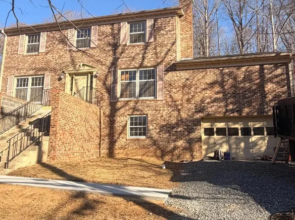 2134 Harpoon Dr, Stafford, VA 22554