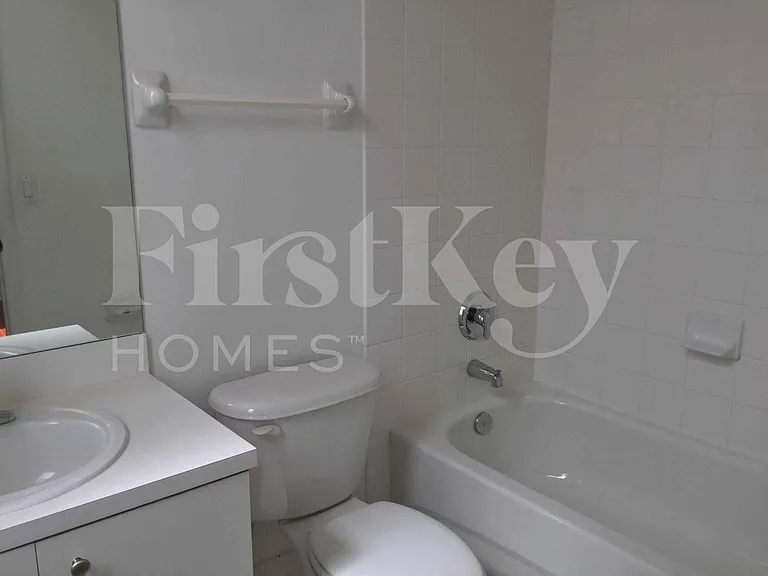 1485 NE 40th Rd — Photo 23
