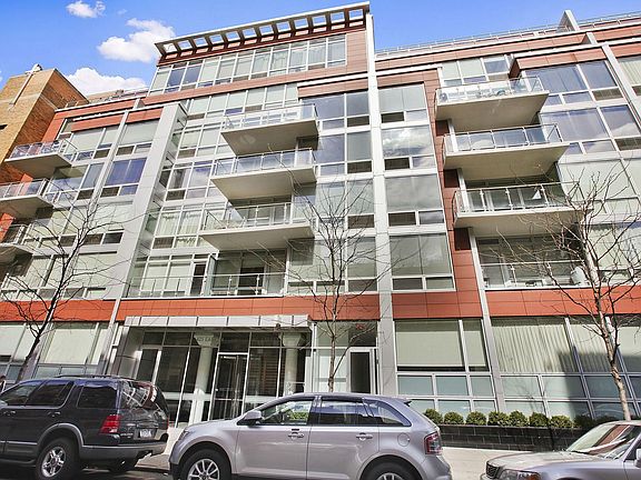 5th image of 421 E 13th St #1B