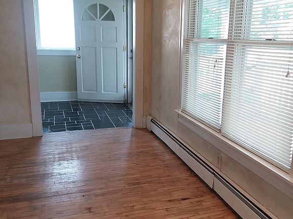 5th image of 912 Christy Blvd