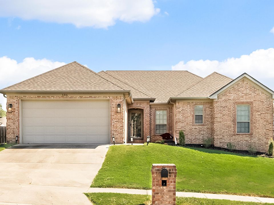 1st image of 586 Crepe Myrtle Loop