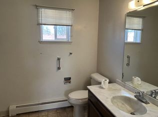 605 E Jefferson St #D, Washington, IL 61571