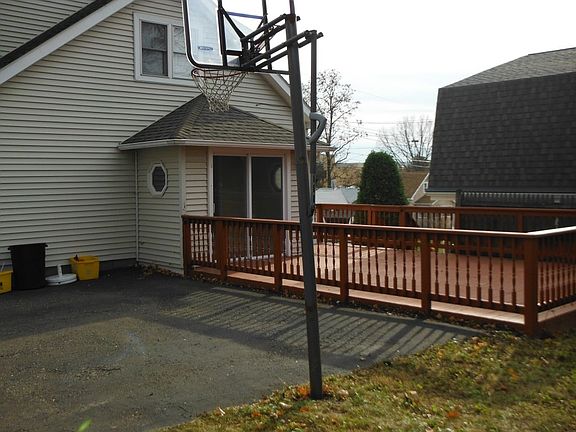 5th image of 343 Arthur Ave