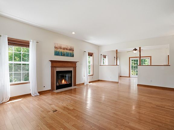 2nd image of 597 O'Hagan Dr
