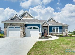 4456 Post Office Cir, Maumee, OH