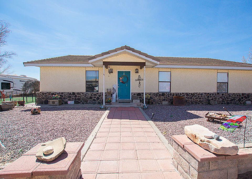 1st image of 4 Alamillo Rd