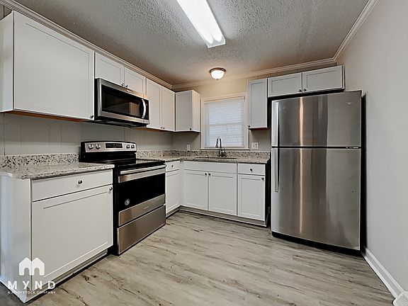 5th image of 1112 Pine St