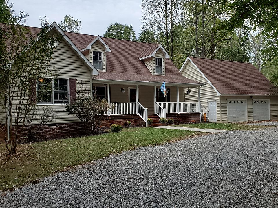 1st image of 1070 Carriage End Way