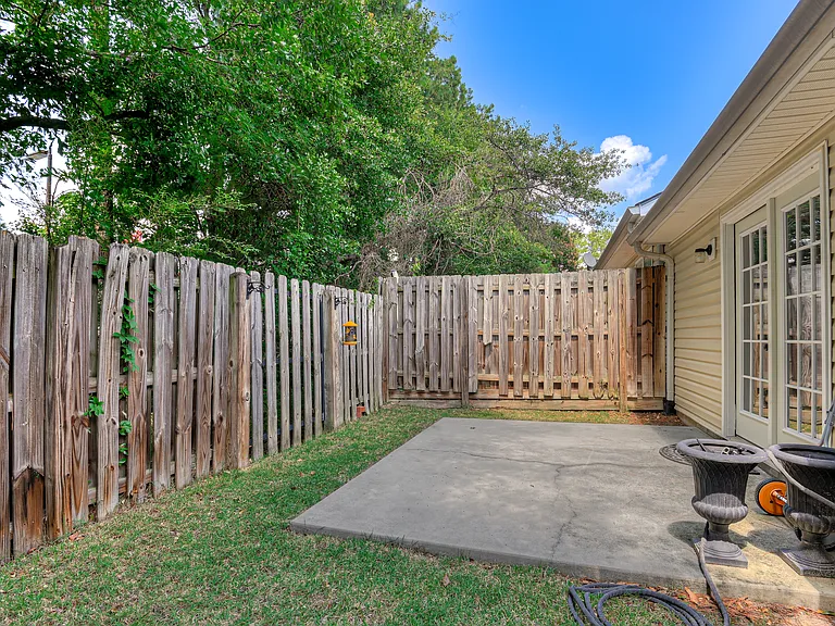 267 Caldwell Cir — Photo 37