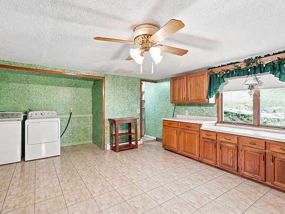 5th image of 277 Lincoln Ave