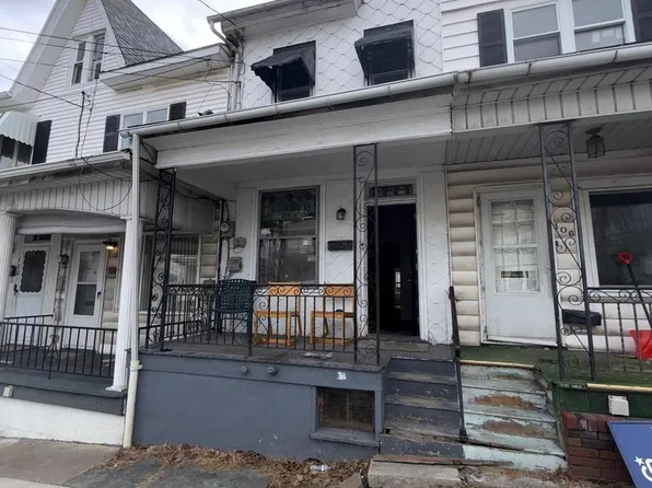 104 N Poplar St, Coal Township, PA 17866