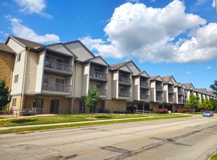505 E Stoughton St #9, Champaign, IL 61820