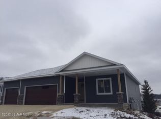 3416 Ridgeline Dr SE, Rochester, MN 55904