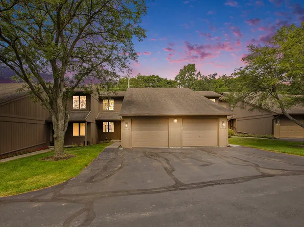 575 Park Pl, Saline, MI 48176