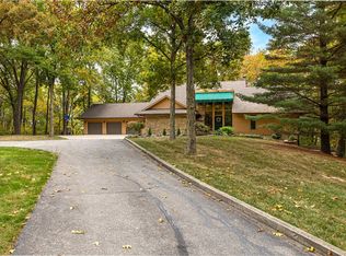 16543 N Briarwood Dr, Effingham, IL 62401