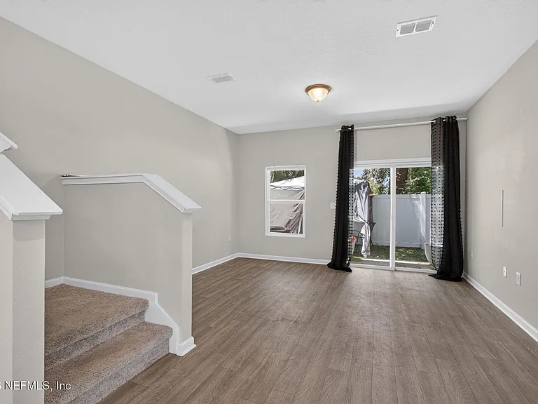8069 Cheryl Ann Ln — Photo 18