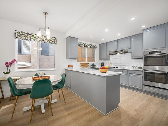 3rd image of 1520 Camden Ave APT 101